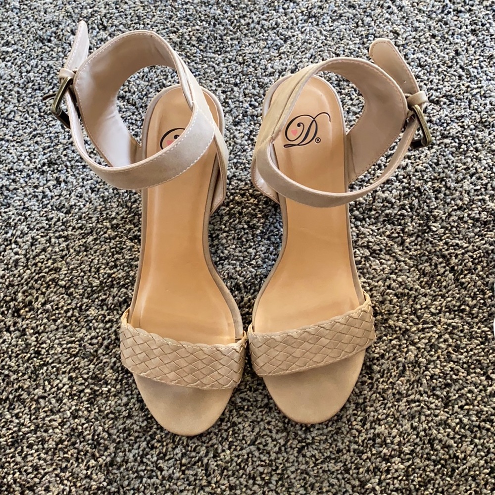 Tan Heels